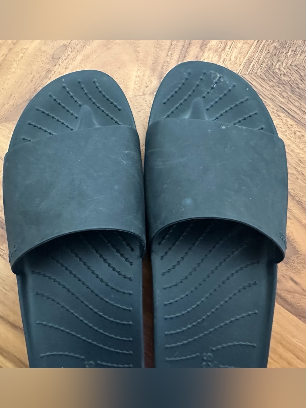 CROCS Matte Black Slide Sandals